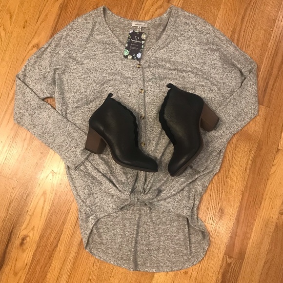 LAST RESTOCK Black V-Ankle Bootie - Picture 7 of 7